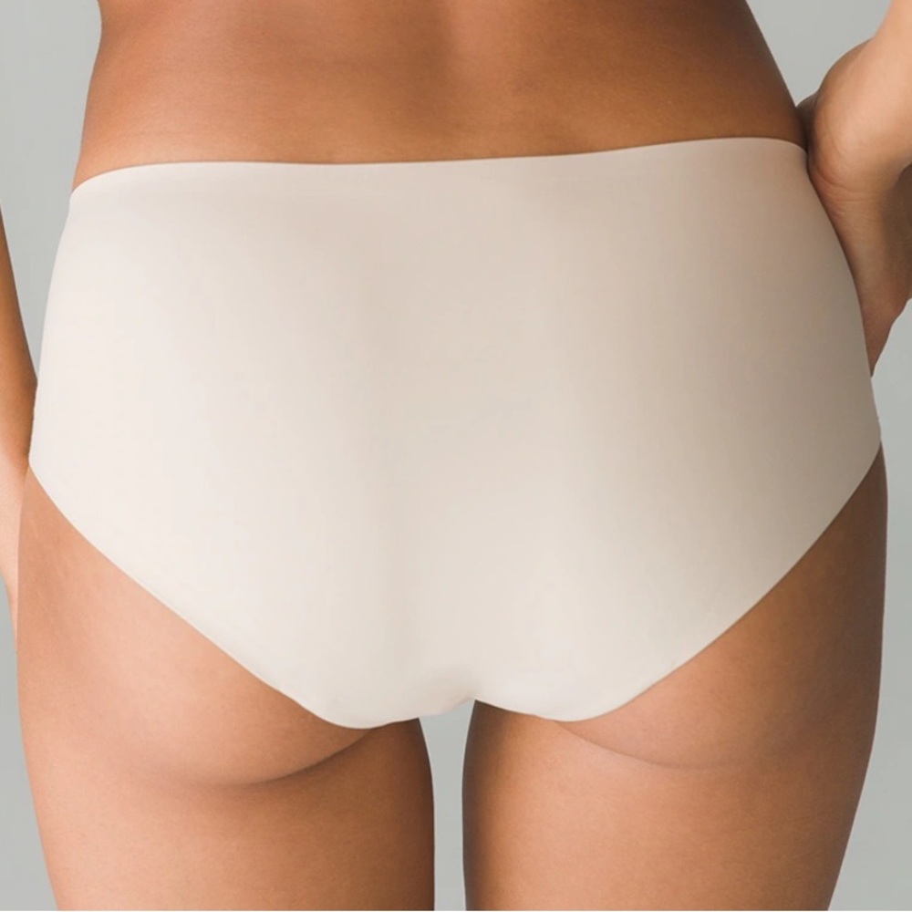 proof .Moderate Absorbency Leak Proof Brief - Picture 2 of 9